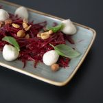 Unsere Beetroot Burratina - Leckeres Catering für eine Weihnachtsfeier